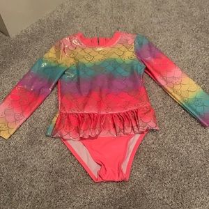 4T long-sleeved zip up Cat & Jack swimsuit